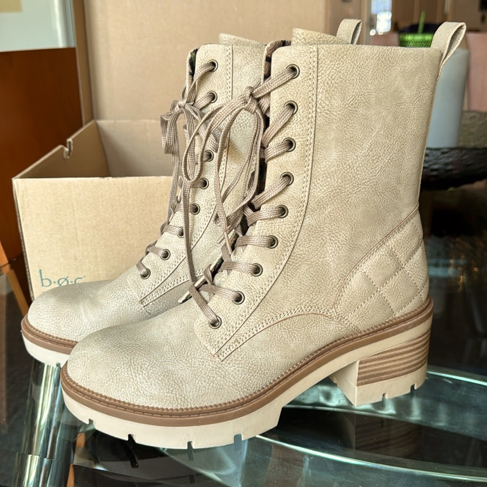 BOC by Born Malika Lace Up Boot Size 9